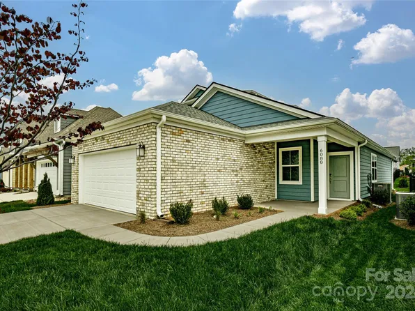 6088 Pier Dr, Denver, NC 28037