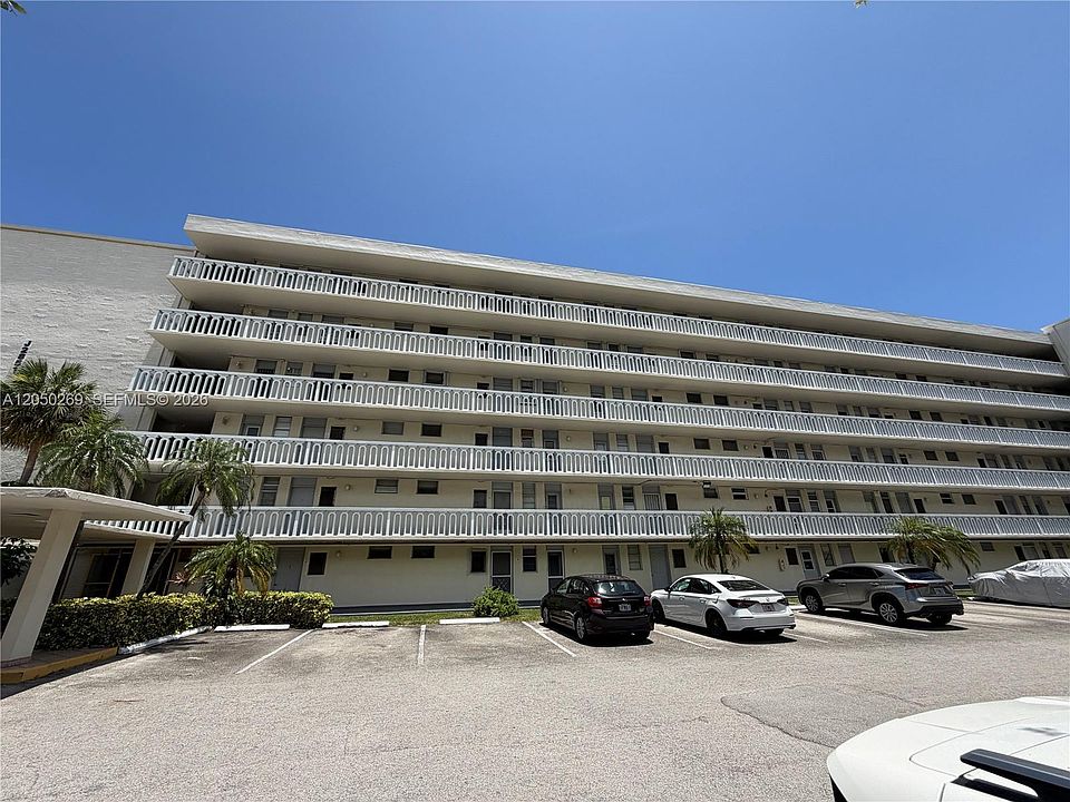 1st image of 2851 Leonard Dr APT J511