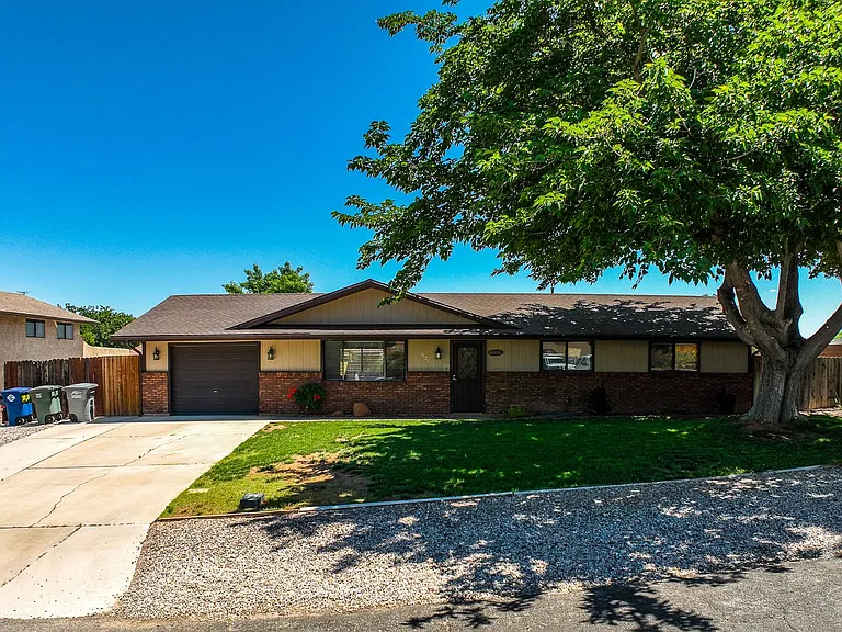 2821 Juniper Cir — Photo 36