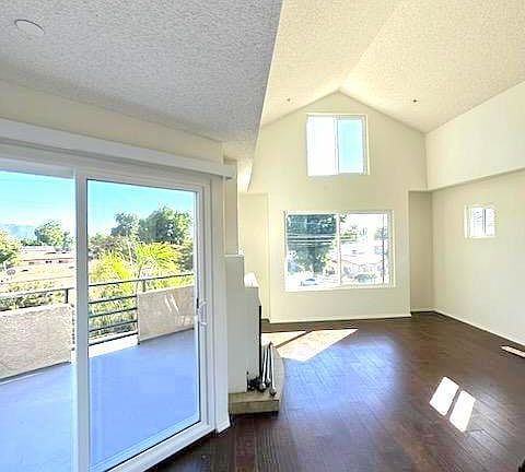 2nd image of 1735 Peyton Ave #237