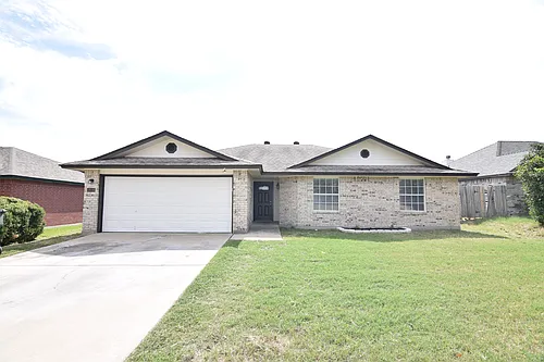 1906 Agate Dr Photo 1