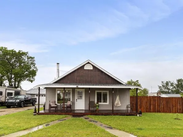 1014 E Main St, Camrose County, AB T0B 3P0