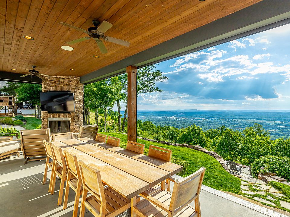 1st image of 8269 Balata Dr
