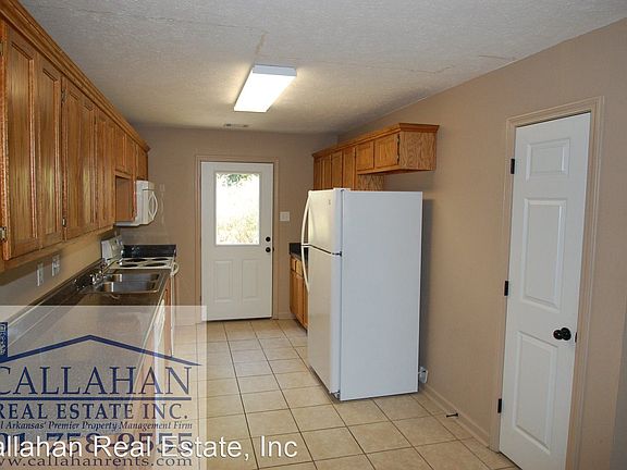 4th image of 5 Davis Ct