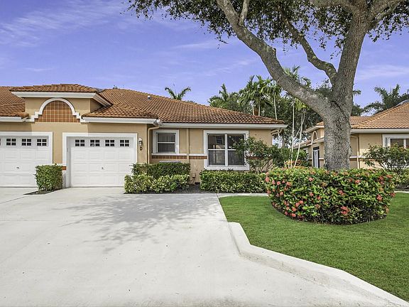 2nd image of 9944 Seacrest Cir APT D