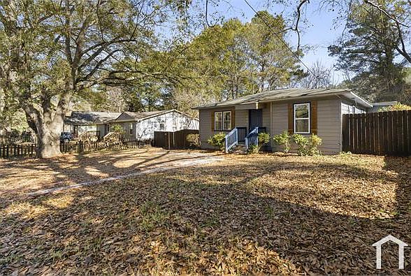 1st image of 501 Aberdeen Dr NW