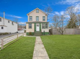 34 Carleton Ave, Islip Terrace, NY 11752