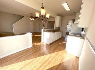 203 Whitney Oaks Ln, Morrisville, NC 27560