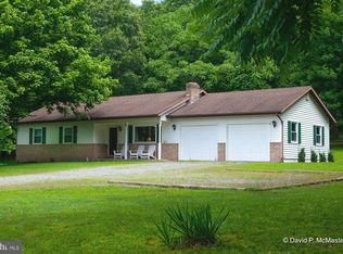 354 Hope Acres Dr, Berkeley Springs, WV 25411