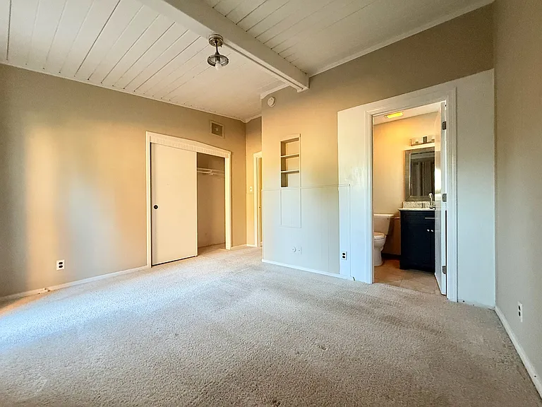 435 Dell Ave — Photo 24