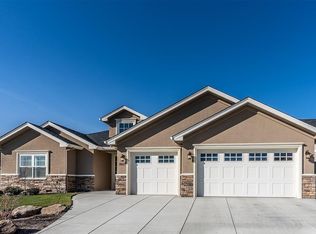 3921 Windgate St, Medford, OR 97504
