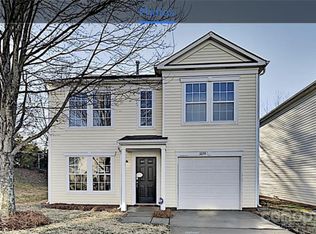 1624 Lynford Dr, Charlotte, NC 28215
