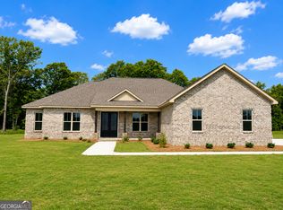 3379 Houser Mill Rd, Byron, GA 31008