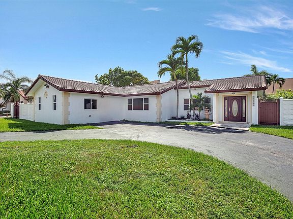 2nd image of 11840 SW 112th Ave Circle