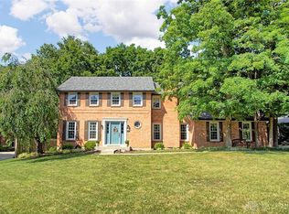 6846 Hidden Ridge Dr, West Chester, OH 45069