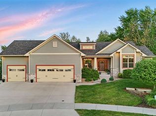 1210 Wood Lily Rd, Solon, IA 52333