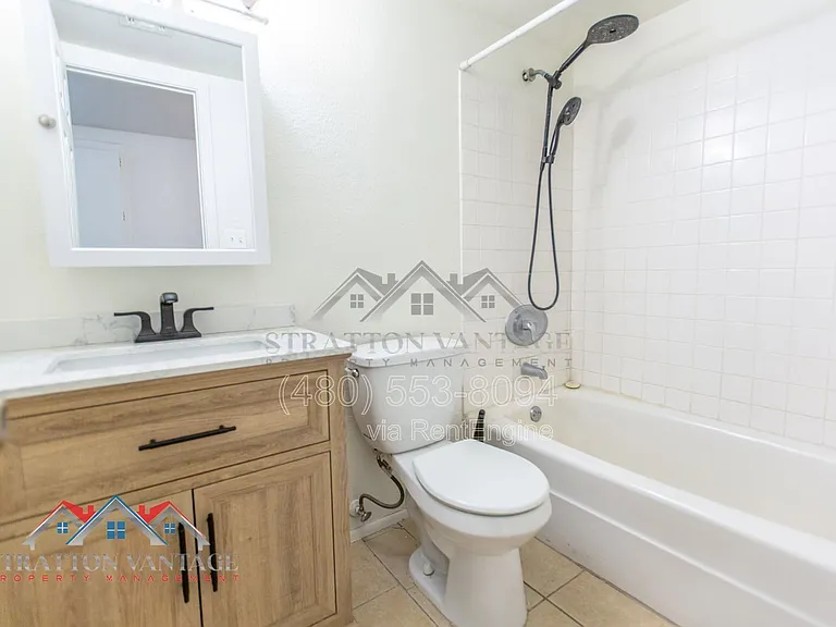 4107 N 81st St — Photo 15