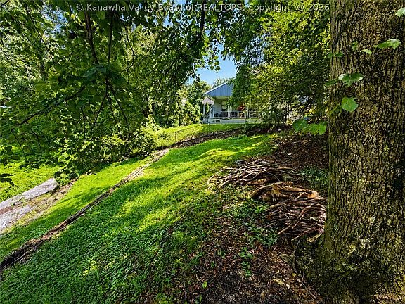 15th image of 1215 Stonebrook Rd