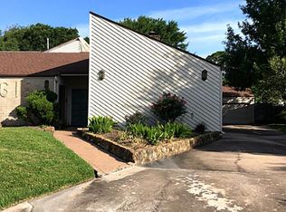 1618 Mossy Stone Dr, Houston, TX 77077