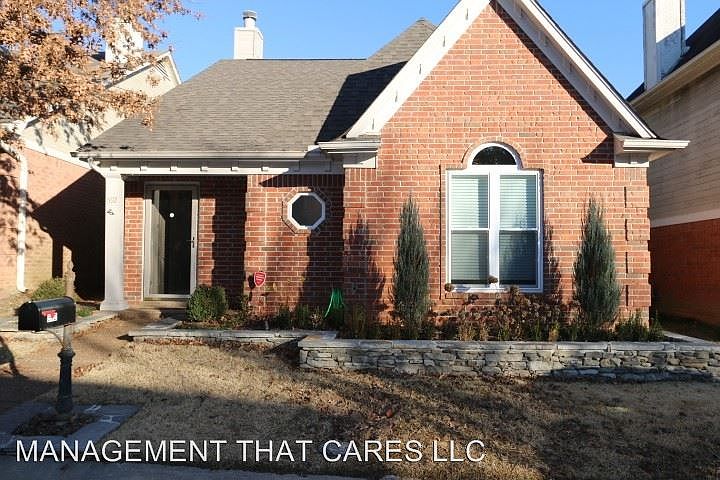 1st image of 592 W Ashley Glen Cir