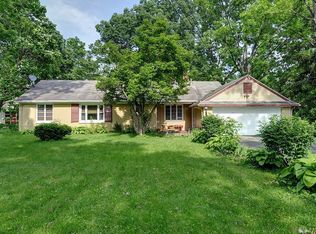 52 Meadow Dr, Dayton, OH 45416