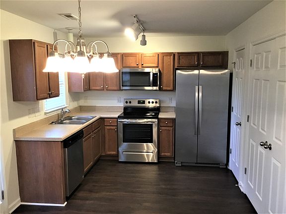 5th image of 2703 Zola Dr
