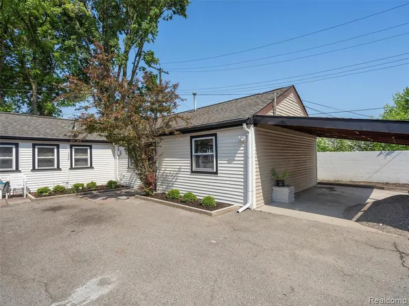 1741 E Woodward Heights Blvd, Hazel Park, MI 48030