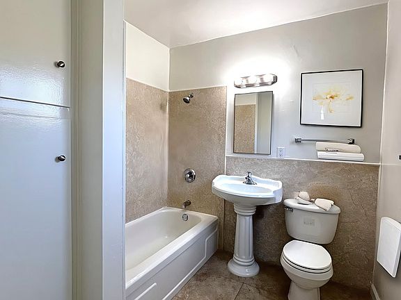 3rd image of 12581 Shelley Dr APT 5