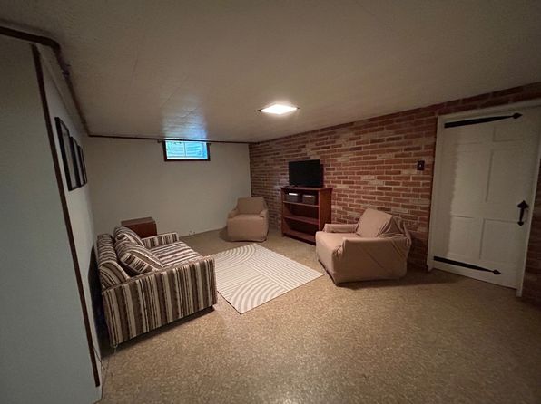 109 Landis Ave