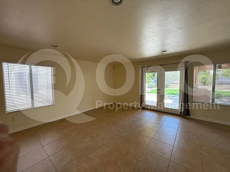 20415 N 17th Pl — Photo 7