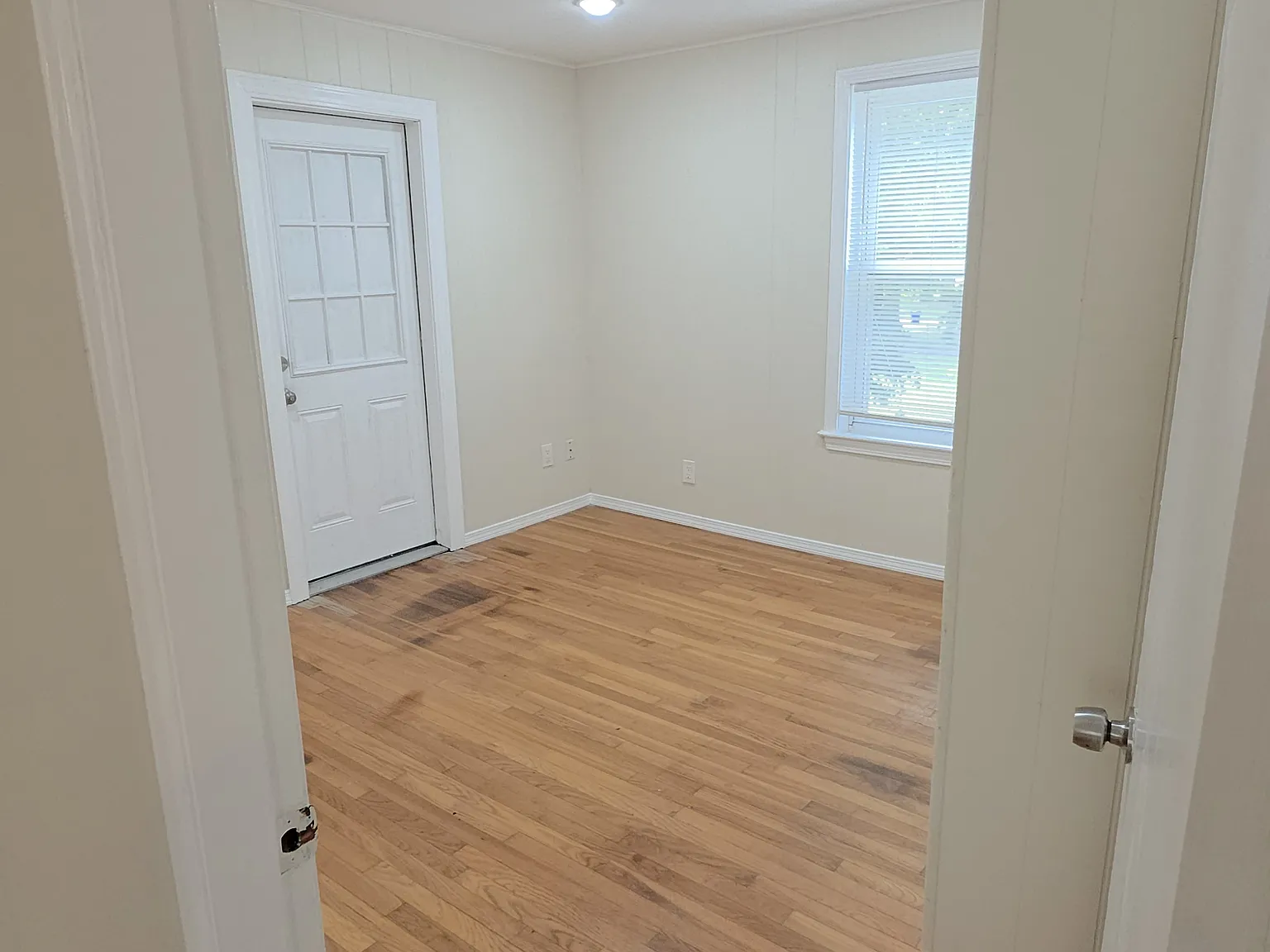1334 S Main St — Photo 3
