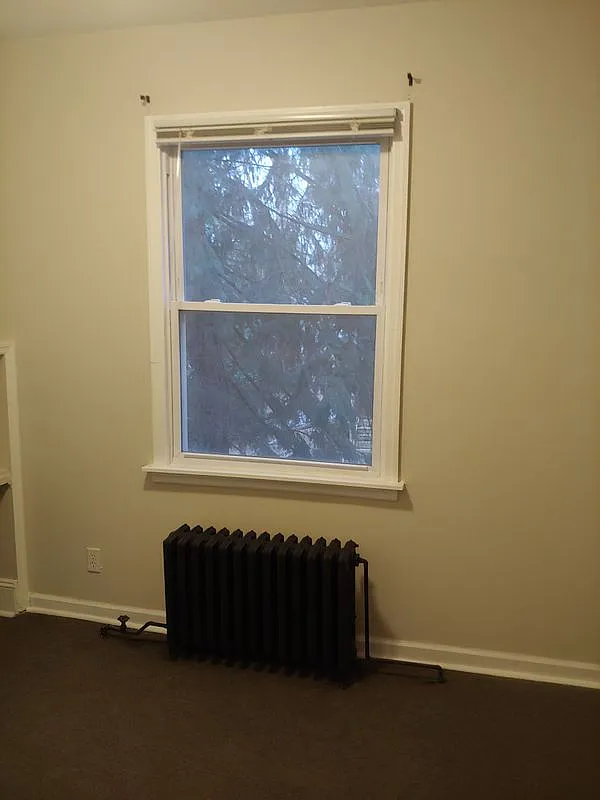 3 bed, 1.5 bath, 919 sqft, $2,250 — Photo 3