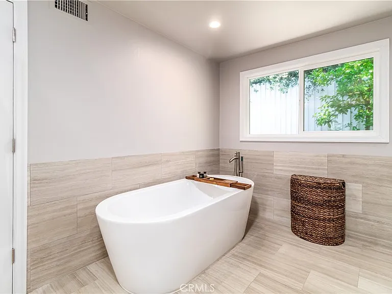 3546 Berry Dr — Photo 25