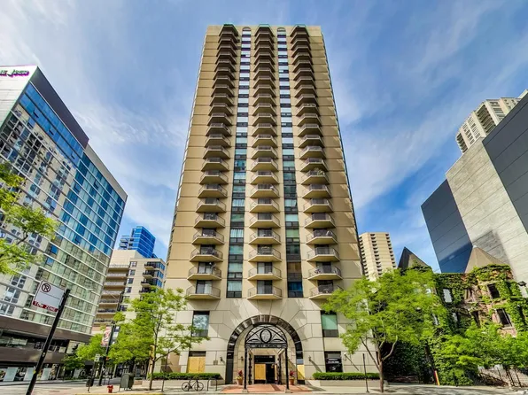 70 W Huron St APT 1103, Chicago, IL 60654