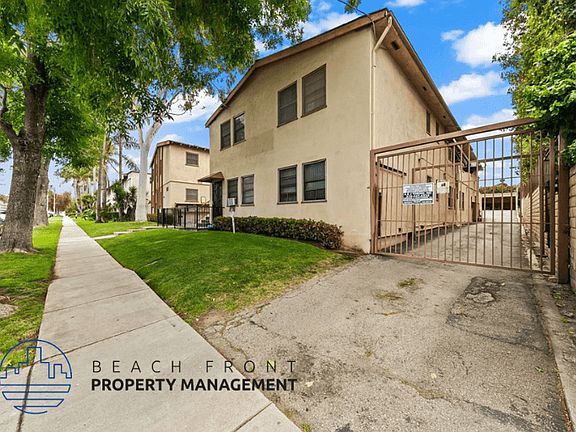 3rd image of 608 W Hyde Park Blvd #60516842