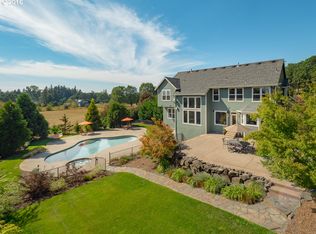 1050 SW Hoffman Rd, West Linn, OR 97068