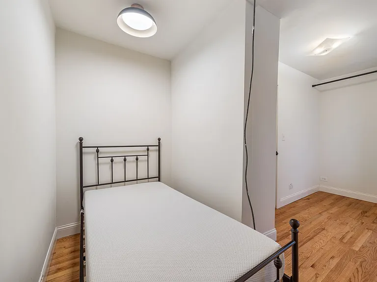 1015 Garnett Pl — Photo 12