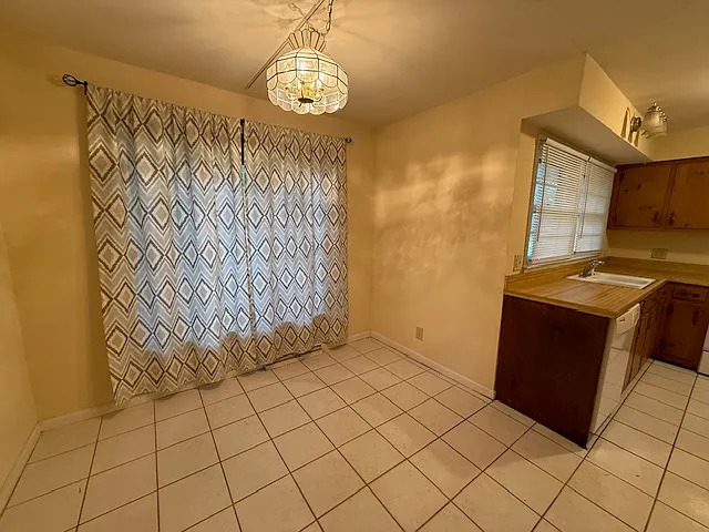 810 W Vandalia Rd — Photo 15
