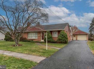 638 E Hummelstown St, Elizabethtown, PA 17022