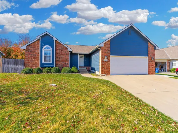 2825 N Button Bush St, Derby, KS 67037