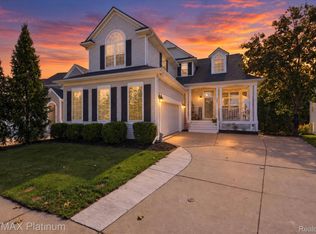 123 Merrimack Dr, Howell, MI 48843