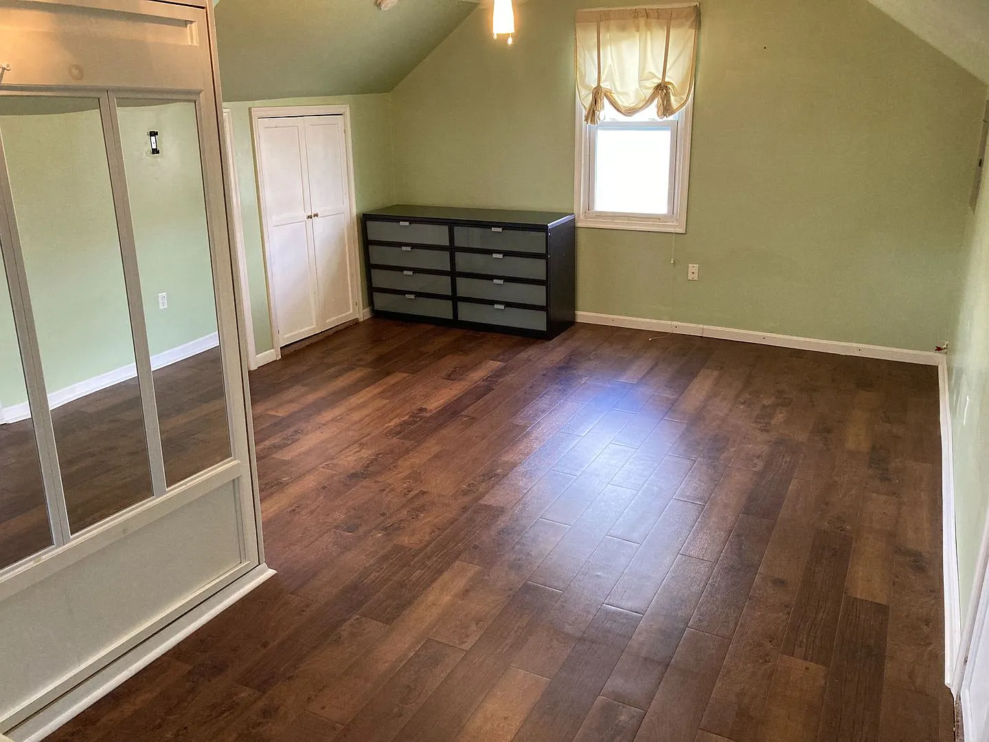 Charming Top-Floor Studio in Historic Havre de Grace — Photo 2