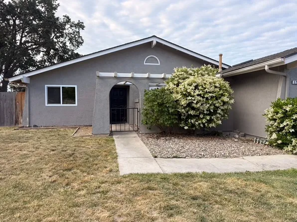 3285 Oak Knoll Dr, Paso Robles, CA 93446