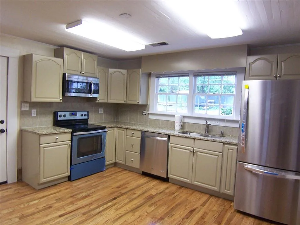 2 bed, 2.0 bath, 1512 sqft, $2,350 — Photo 4