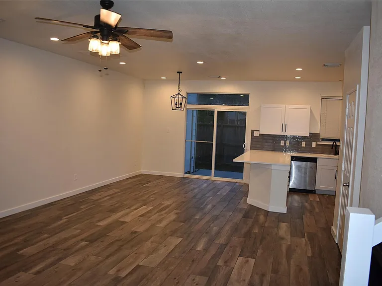 16048 Limestone Lake Dr — Photo 8