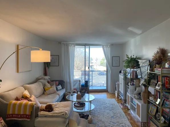 19 Winchester St APT 302, Brookline, MA 02446