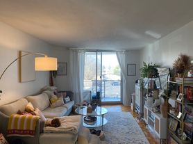 19 Winchester St
