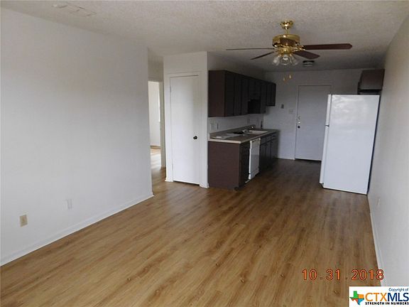5th image of 905 Dryden Ave