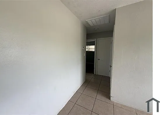 3 bed, 1158 sqft, $1,750 — Photo 3