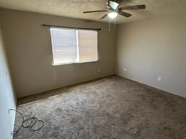 802 Alameda Rd — Photo 5